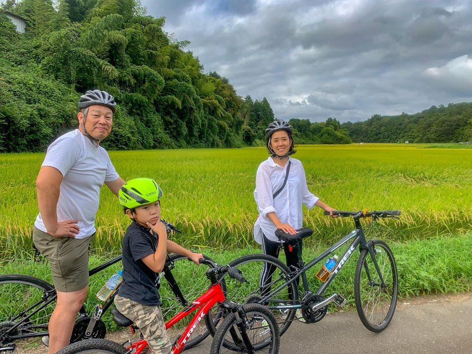 Enjoy guided cycling between rice fields