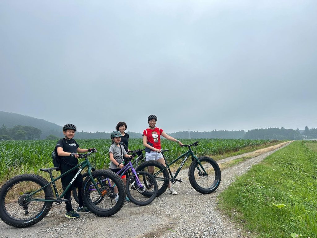 Cheerful mom and kids from overseas , enjoyed cycling tour in Nasu！