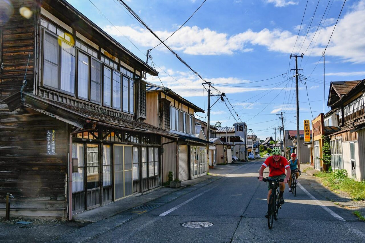 Ride along the beautiful Sea of Japan, visit historic samurai towns and experience traditional festivals！”TRANS-TOHOKU Bike Tour” stage 6
