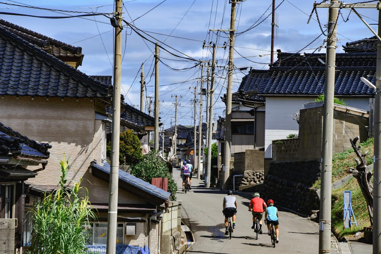 Ride along the beautiful Sea of Japan, visit historic samurai towns and experience traditional festivals！”TRANS-TOHOKU Bike Tour” stage 6