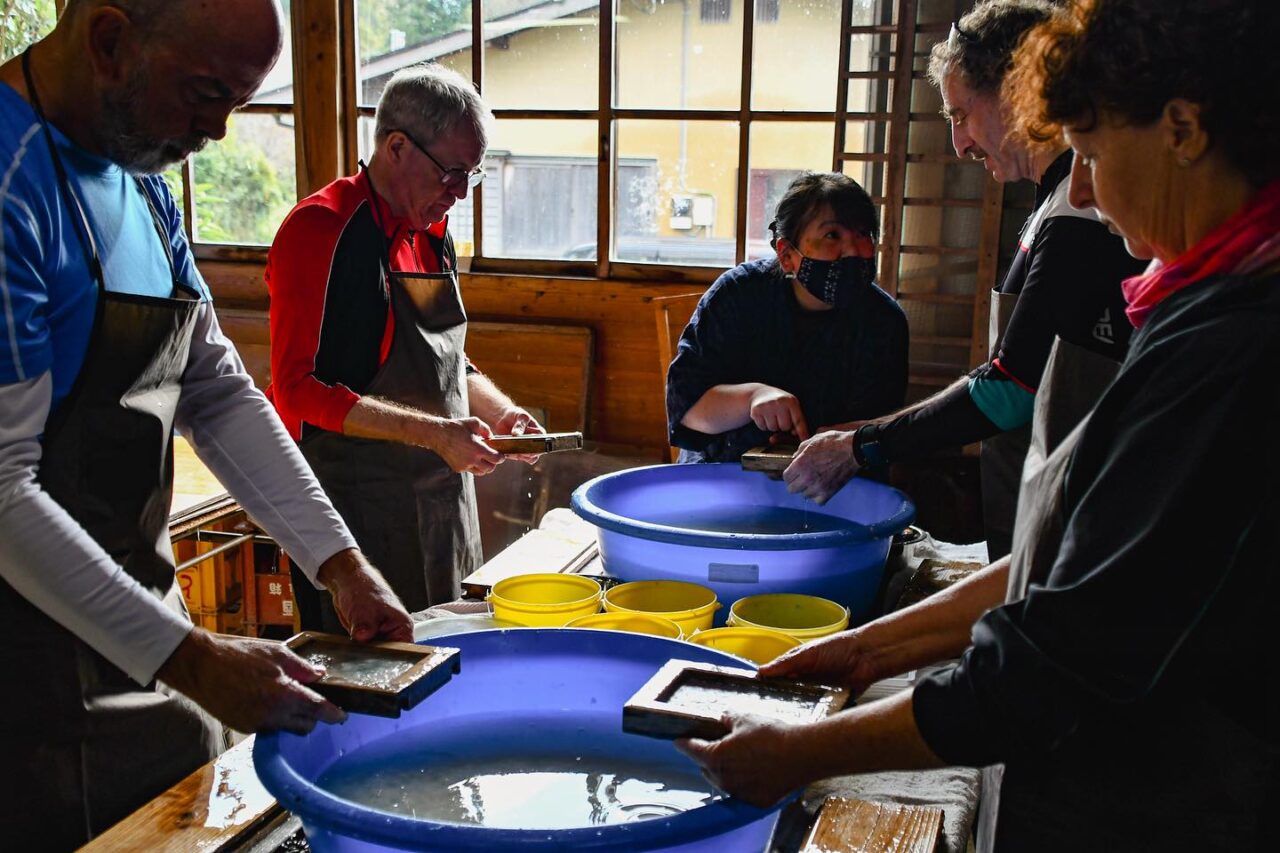 Visit a traditional craft town and experience washi paper making and indigo dyeing！ “Gravel & Craft Nasu -Mashiko”  stage 3