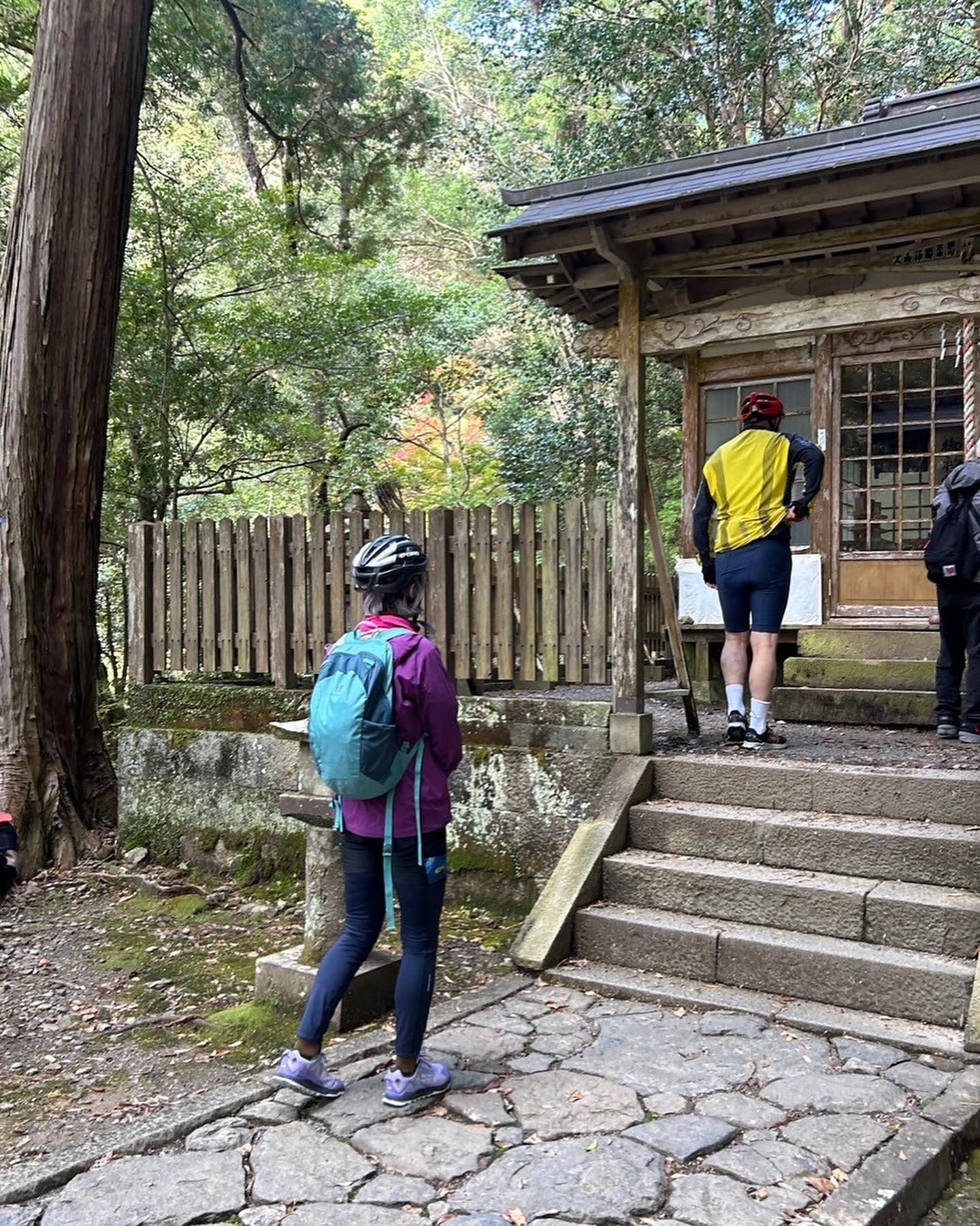 Autumn Foliage and Spiritual Discovery: KUMANO-KODO Pilgrimage Bike & Hike Tour