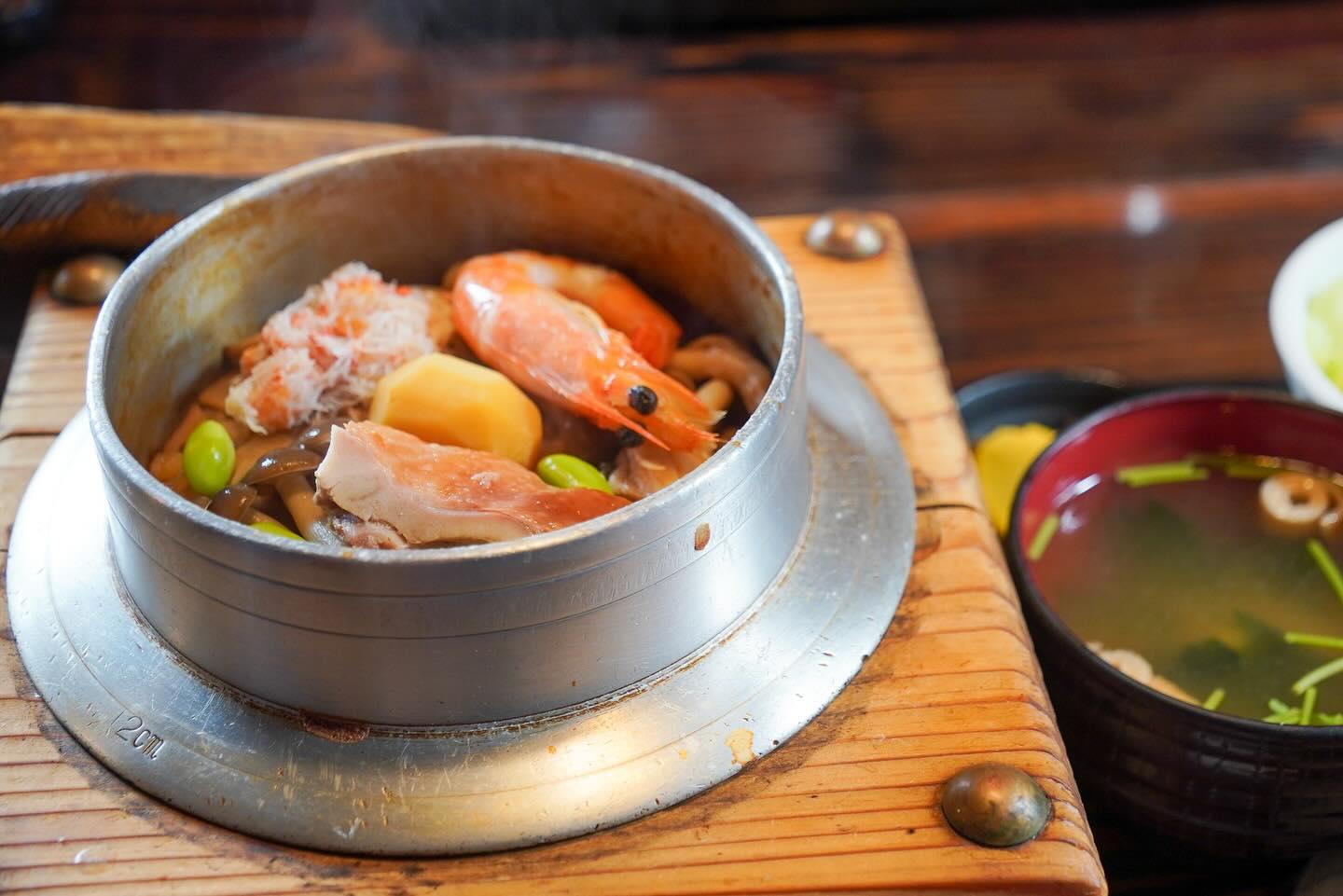 Autumn Journeys in Motion: A Private Cycling Tour Through Nasu & Nikko