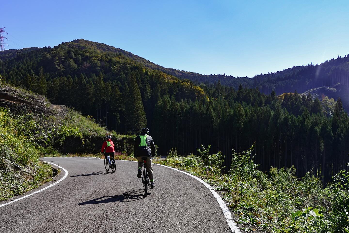 Satoyama in Full Color: Craft & E-Bike Journey from Nasu to Mashiko