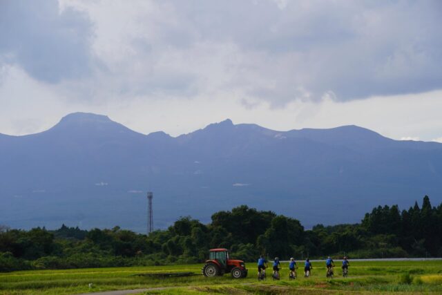 Autumn in Japan: Scenic Rides and Local Flavors by Electric Bike